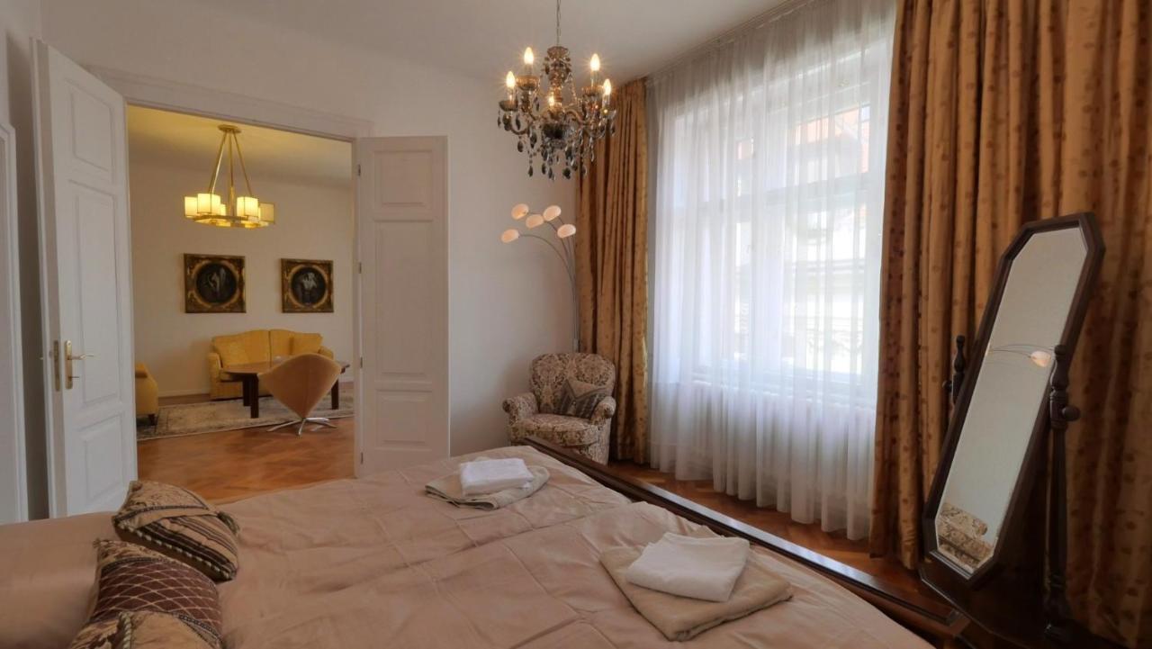Velky 3I Apartman V Centre Mesta Братислава Экстерьер фото