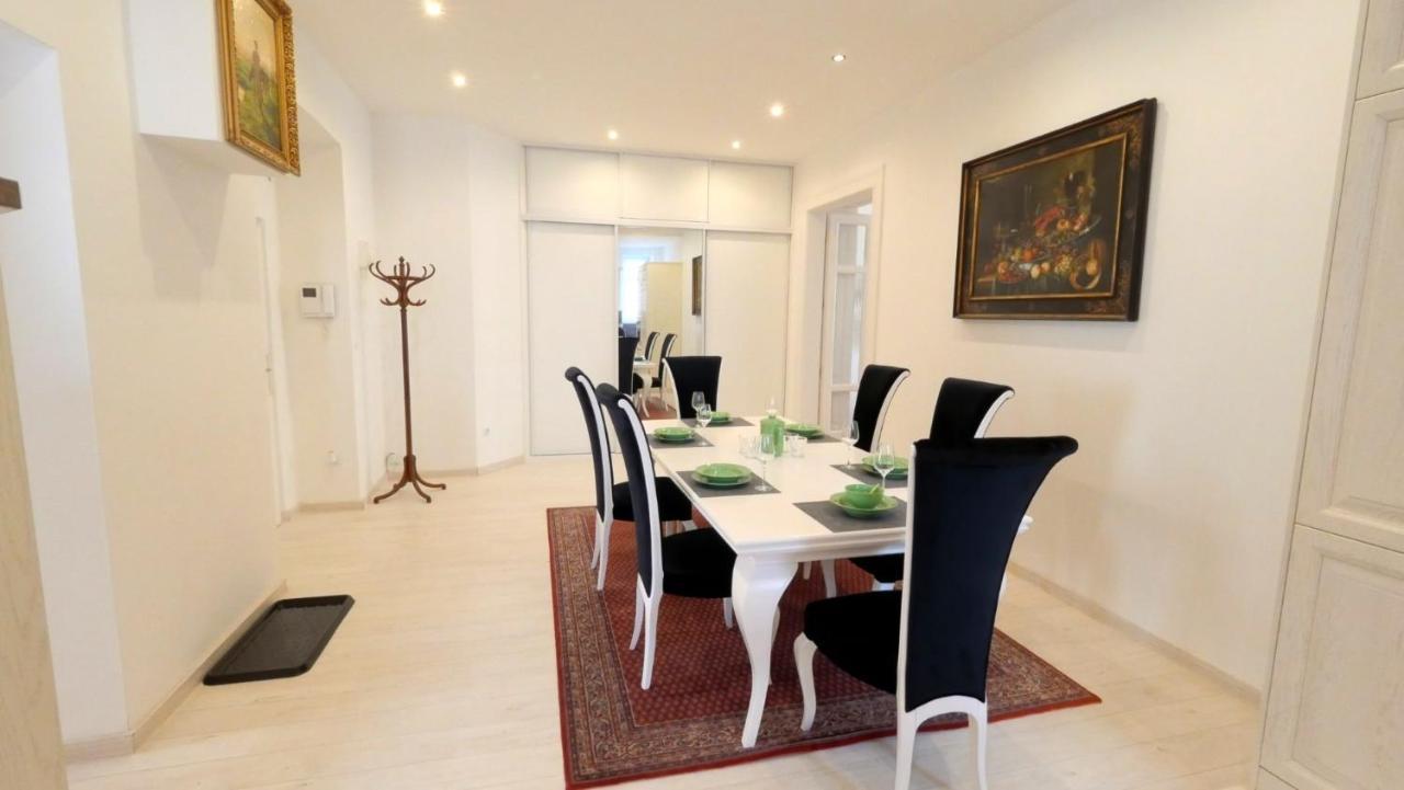 Velky 3I Apartman V Centre Mesta Братислава Экстерьер фото